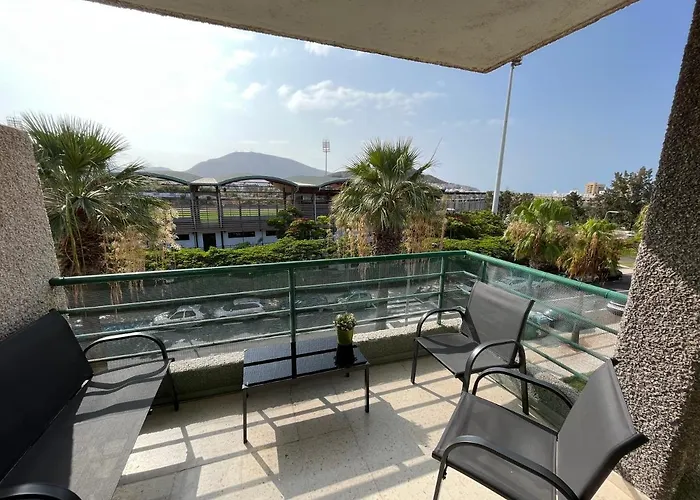 Jetes With Pool And Wifi Apartment