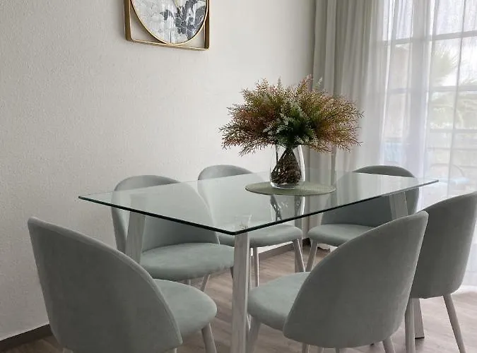 Jetes With Pool And Wifi Апартаменти